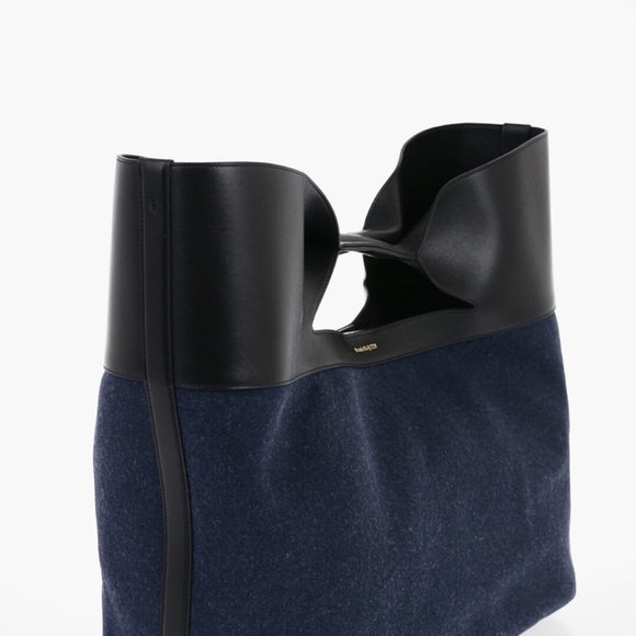 ALEXANDER MCQUEEN
DENIM THE BOW MAXI TOTE BAG WITH CLUTCH - Picture 3 of 16